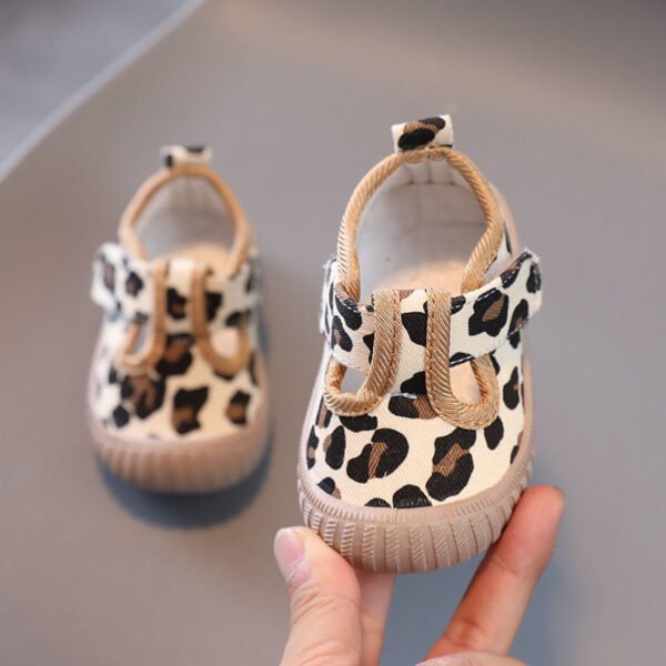 Children shoes